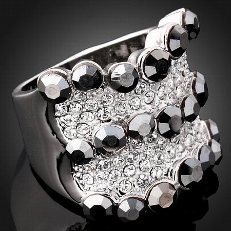 22mm BLACK WAVY SWAROVSKI CRYSTAL RING-sz8